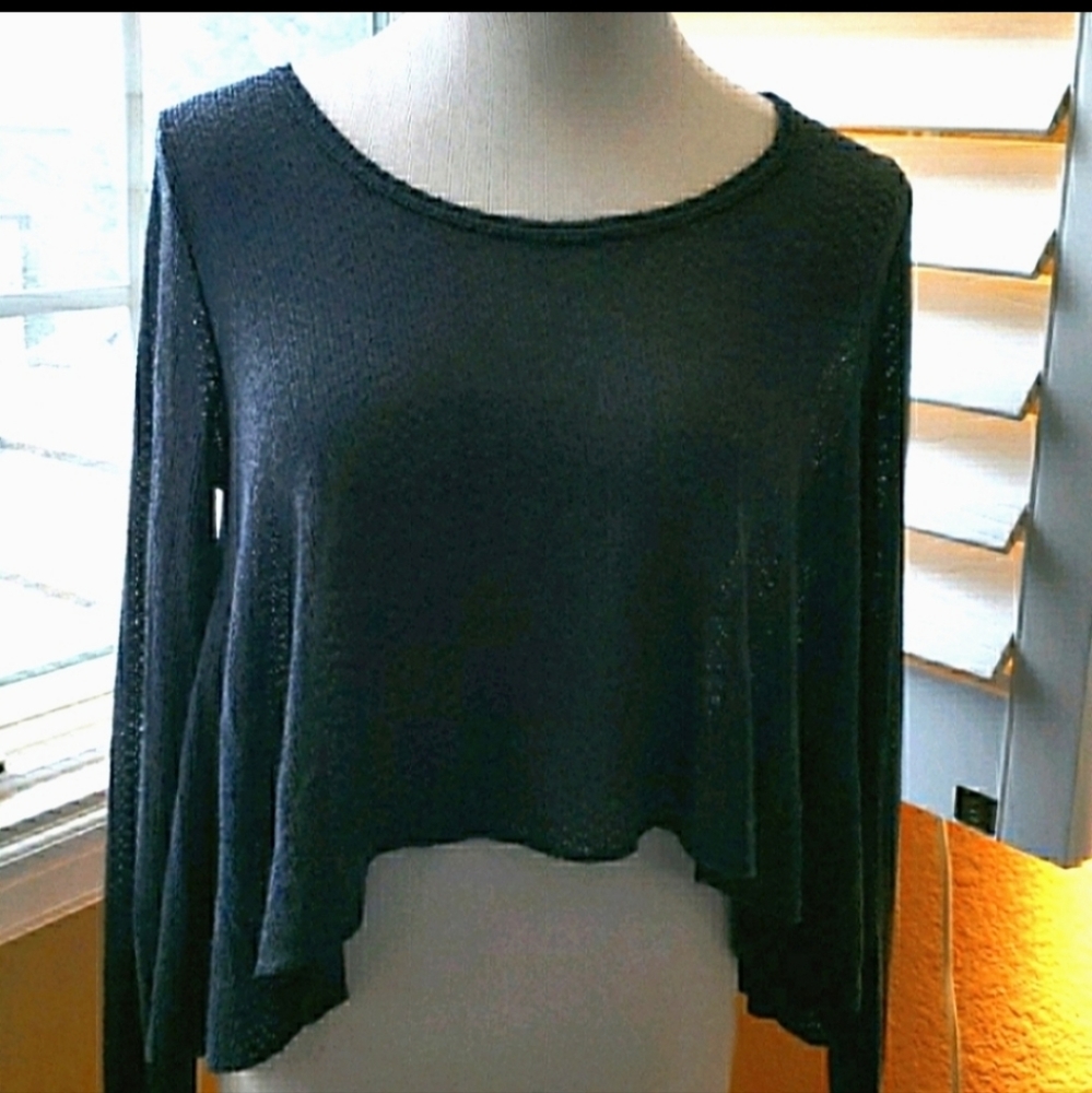 Abercrombie & Fitch long sleeve flowy crop top NWT